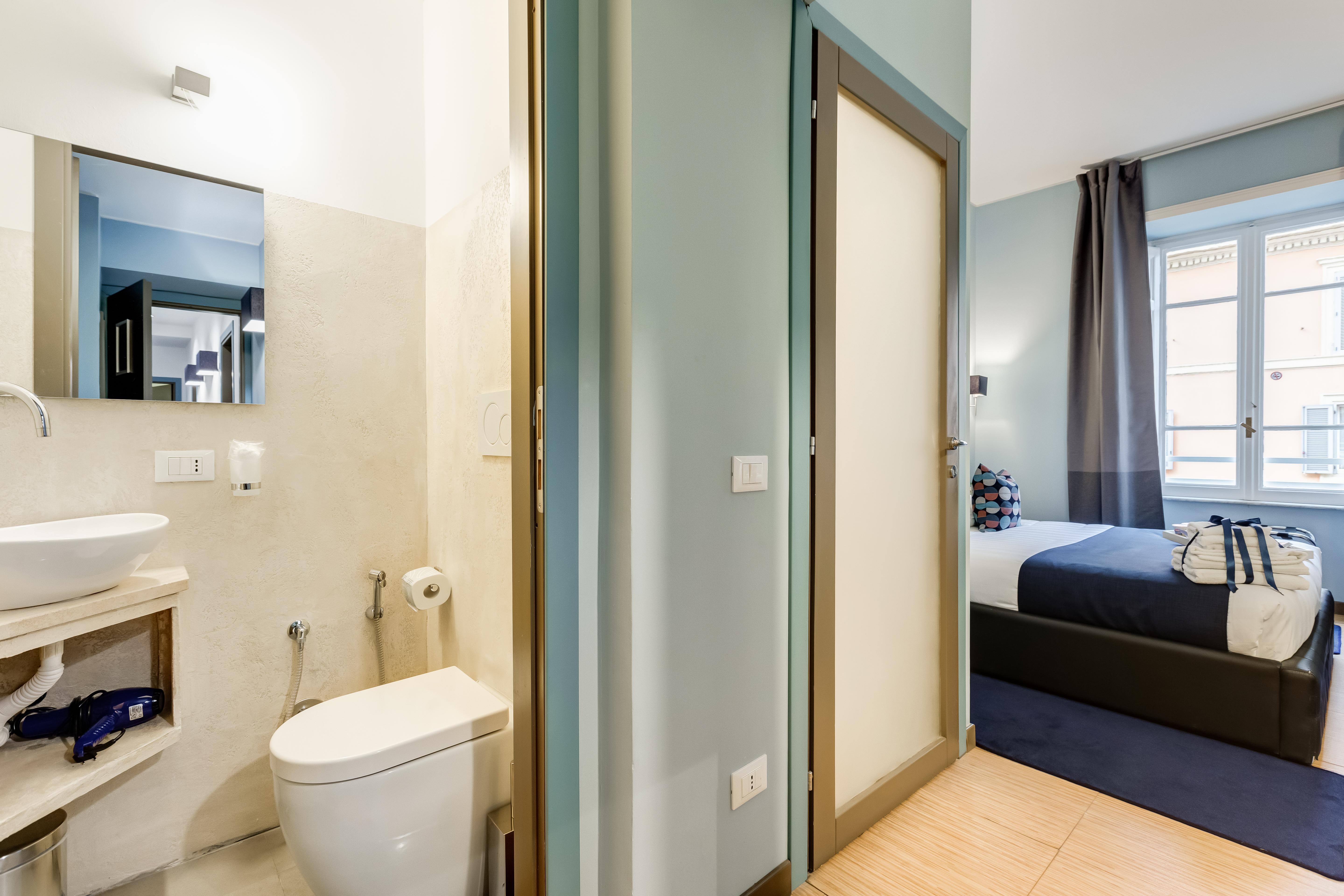 Easy Budget Colosseo Рим Екстер'єр фото